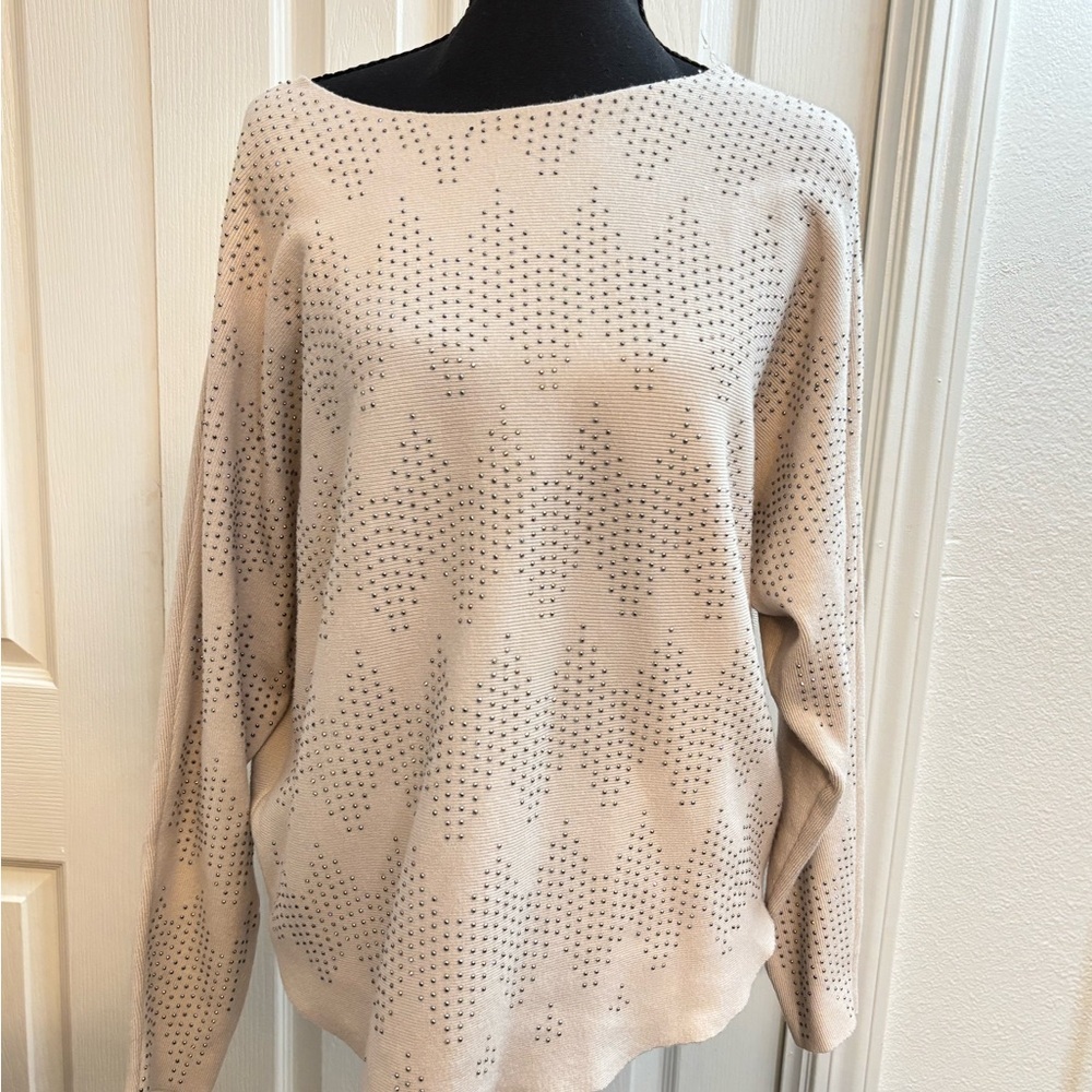 LIV Milano embellished dolman beige sleeve pullover